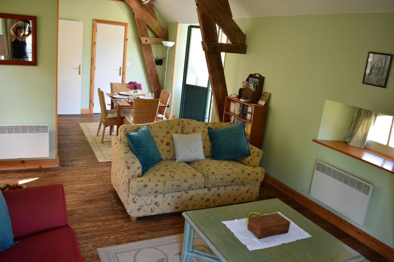Gites In Le Neufbourg -Mortain מראה חיצוני תמונה