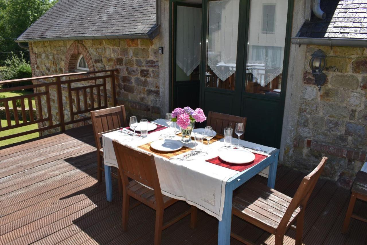 Gites In Le Neufbourg -Mortain מראה חיצוני תמונה